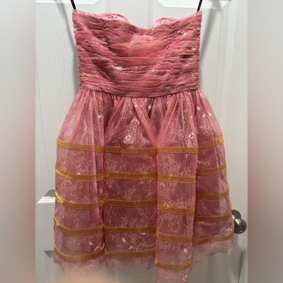 Vintage Betsey Johnson Y2K Pink and Gold Lace Tier Evening Cupcake Dress 4 - Picture 6 of 11